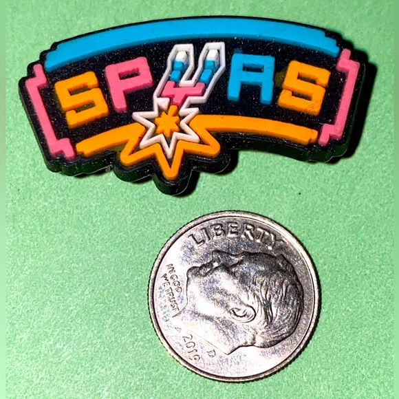 (10 for $15) San Antonio Spurs basketball 🏀 Crocs Shoe Charms - Picture 1 of 1